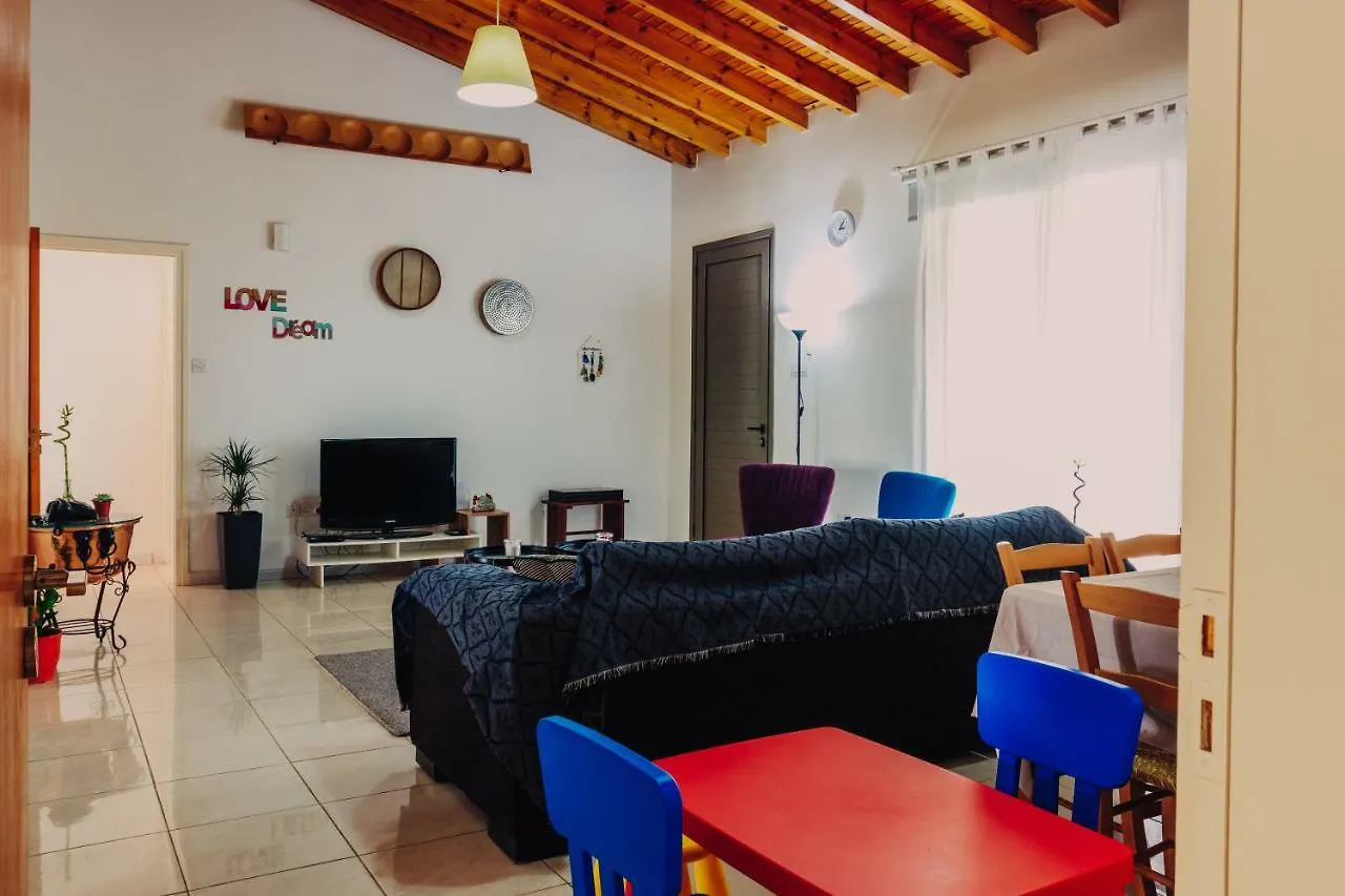 Berryrose Villa Perivolia