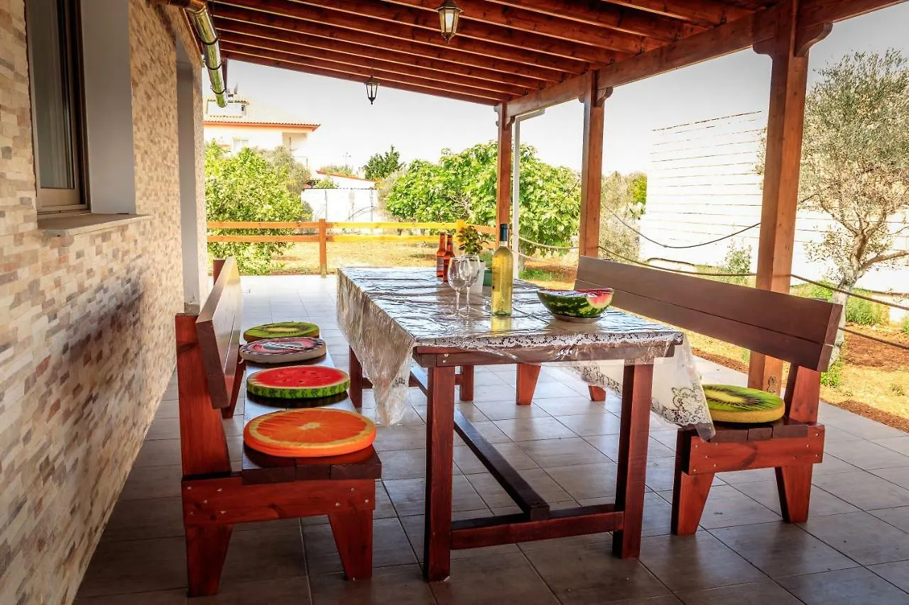 Berryrose Villa Perivolia