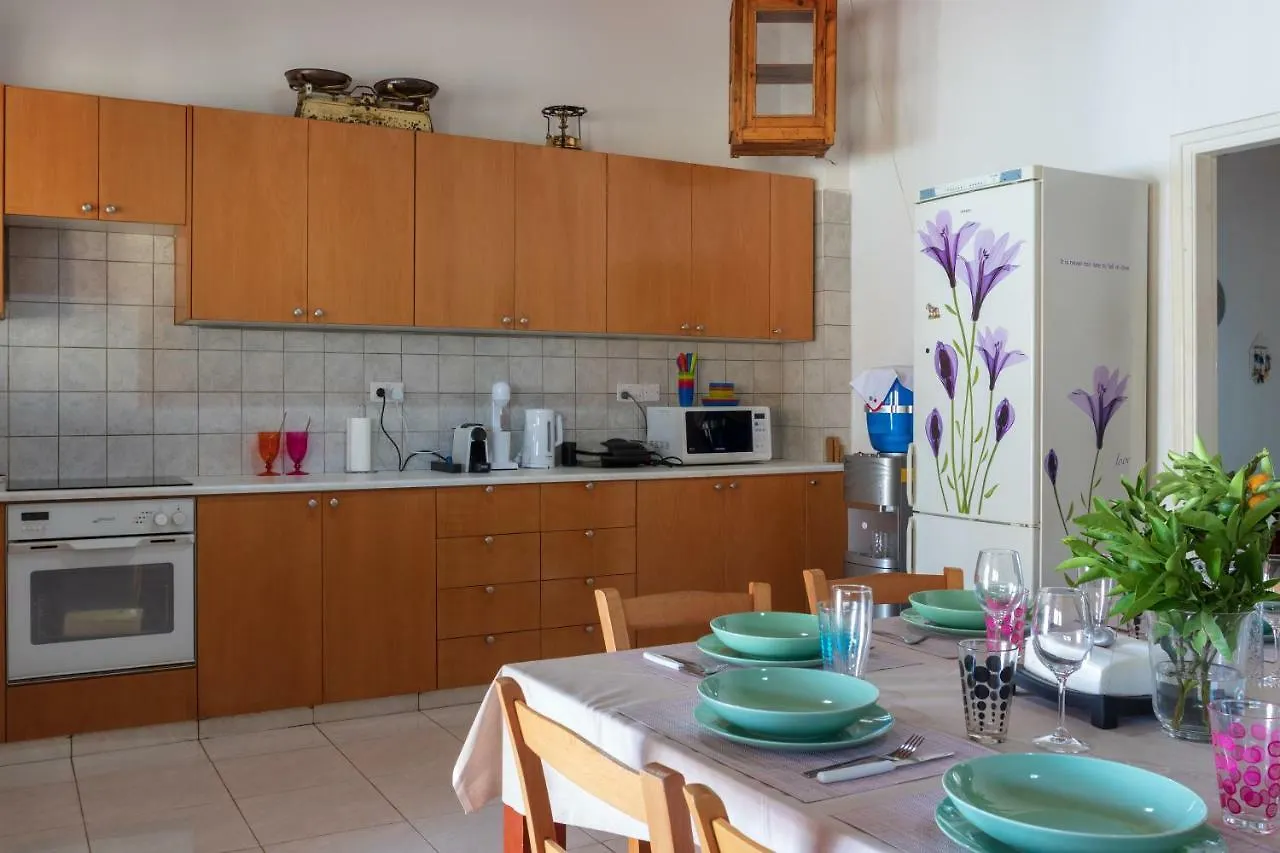 Berryrose Villa Perivolia